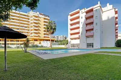 Image de Praia Da Rocha Central With Pool by Homing