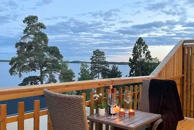 Image de Breathtaking Lakefront Gem~Stunning View~Priv Pier