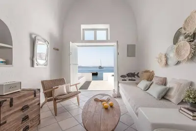Image de Armeni Beach Nest - with private boat service!
