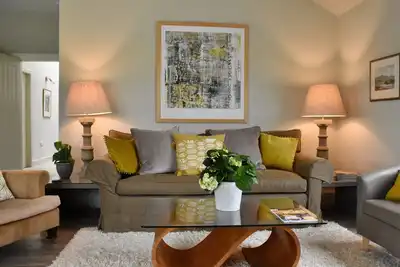 Image de An impressive and unique 3-bedroom cottage in a picturesque countryside setting. Sleeps 6