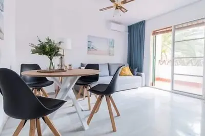 Image de Lovely 2 Bedroom Apartment w/ large garden + pools