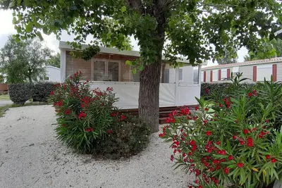 Particulier loue Mobil home dans Camping 4* en bord de mer