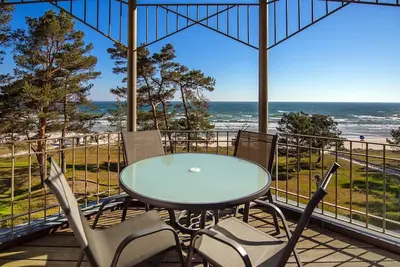 Image de 1-room vacation apartment with sea view and balcony