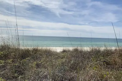Image de Great rates in Rosemary Beach, 2 bikes; beautiful condo overlooking green space!
