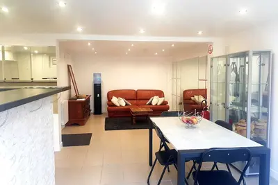 Image de appart moderne 1 chambre+ jacuzzi