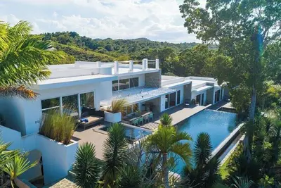 V17 Casa Quivira  · Huge waterfall pool with jet tub & 180° oceanview
