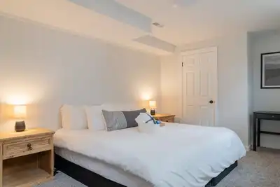 Image de Private, Dog-friendly Suite w/ Hot Tub near Downtown Cos