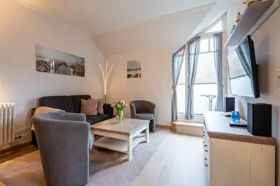 Image de Komfortplus Ferienwohnung mit 2 Schlafzimmern und Balkon im Dachgeschoss