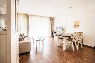 Image de Komfortplus Ferienwohnung mit 1 Schlafzimmer und Terrasse im Erdgeschoss