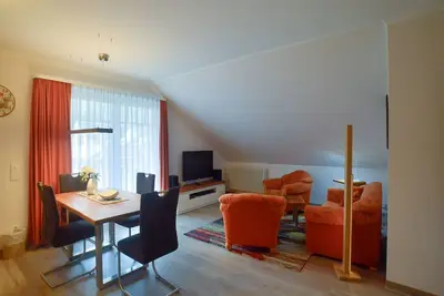 Image de Komfortplus Ferienwohnung mit 1 Schlafzimmer und Balkon im Dachgeschoss