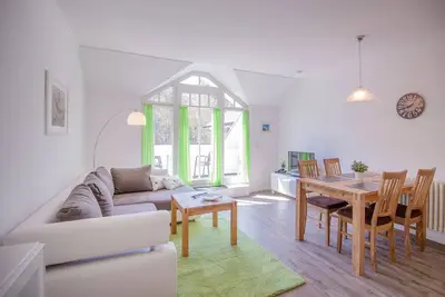 Image de Komfortplus Ferienwohnung mit 1 Schlafzimmer und Balkon im Dachgeschoss