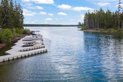 Image de Island Park Cabin with Private Dock on the Lake