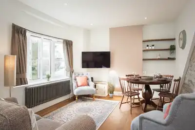 Image de Old baker's apartment with Lyme Regis on your doorstep