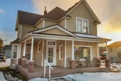 Image de A Very Unique, Quirky, and Comfortable Family Home