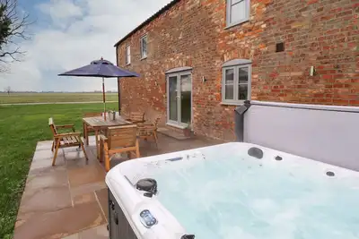 Image de Acacia Barn, pet friendly, with hot tub in Friskney