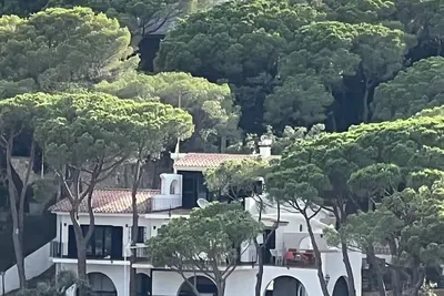 Image de superbe villa au coeur de Platja d'aro avec piscine privée.
