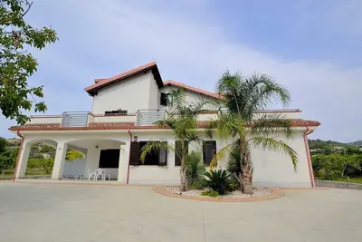 Image de Villa Olga B: A cozy and welcoming apartment that is part of a villa situated in a quiet location, a few minutes from the town center, with Free Wi-Fi.