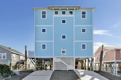 Image de 5br/4. 5ba - Brand New, Oceanfront, Pool, Elevator, Sleeps 14
