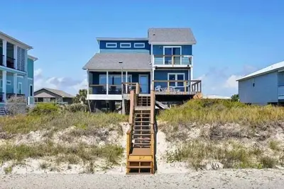 Image de 5br/3. 5ba Home - Oceanfront, Wet Bar, 2 Family Rooms, Sleeps 11