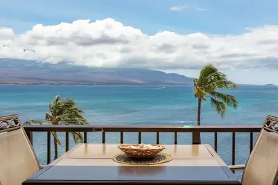 Image de Direct Oceanfront 2b/2b ~ Maalaea Banyans 409 ~ Gorgeous Views, Great Location!