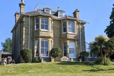 Image de Victorian Villa character 6 bedroom detached home