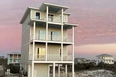 Image de Brand New Gulf Front w/Pool, elevator, 6 bdrm, North Cape San Blas!