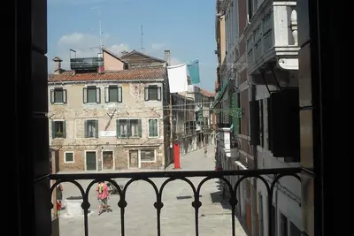 Image de Elegant and modern flat, historical centre wi-fi M0270422272