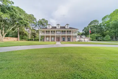 Image de Heron's Landing: Pool\/Hot Tub + 2 Acres in Houston (Spring), Tx