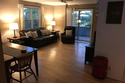 Image de Super cute & comfy 2 1/2story lake house by Bull Shoals lake 1hr east of Branson