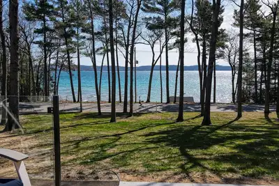 Image de A Little Slice of Glen Lake \"Heaven\"