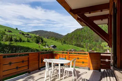 Image de Bel appartement au pied des pistes, Grande Terrasse avec vue