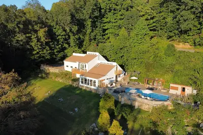 Image de Scandinavian Peaceful Oasis, Mountain View, hot tub