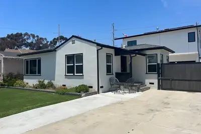 Image de Nice two bedroom home near, beach, So-fi & Lax