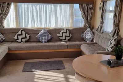 Image de Lovely Caravan at Ingoldmells just behind sealands