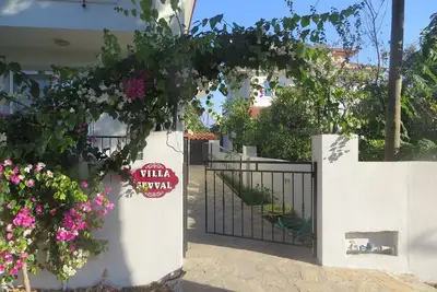 Image de VillaSevval-Sleeps8-Pool-Bbq-Ac-NearTown