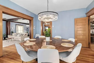 Image de Stunning Historic Home Walk to Plaza & Westport!