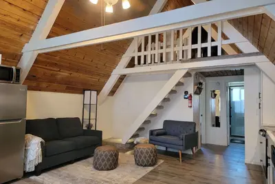 Image de Cozy Cabin Style Townhome w/Loft
