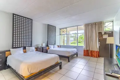 Image de Accessible Ground Floor Little Harbor Room | Sleeps 4