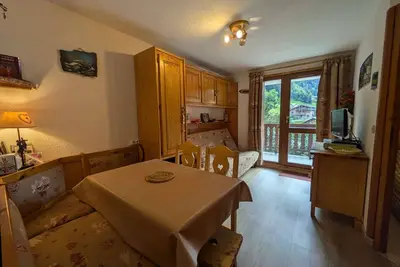 Image de Appartement cosy pour 5, plein sud, au centre d'Arêches-Beaufort, proche pistes avec piscine et wifi