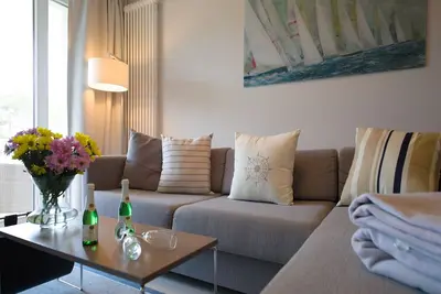 Image de Apartment with sea view, 2 bedrooms and balcony