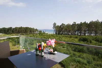 Image de Apartment with sea view, 3 bedrooms and balcony