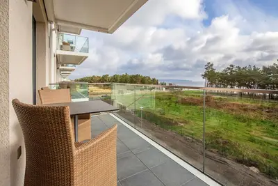Image de Apartment with sea view, 2 bedrooms and balcony