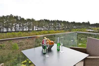 Image de Apartment with sea view, 1 bedroom and balcony