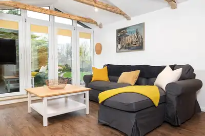 Image de Apt. Strohboden - Small modern holiday apartment in an apartment building