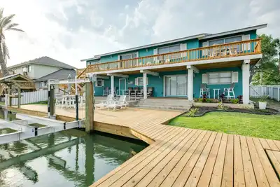 Image de Private Dock: Charming & Spacious Rockport Abode!