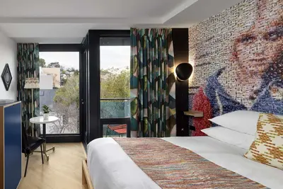 Image de The Hotel Castro | Enjoy the Views, Food, and Entertainment | King Classic Room