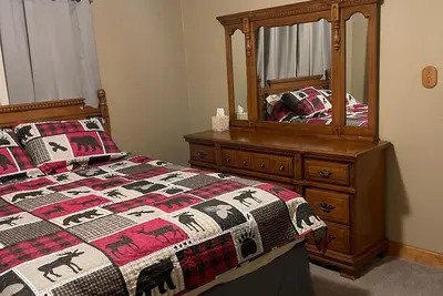 Image de Secluded get away located in South Central Iowa surrounded by oak woods.