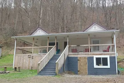 Image de Cozy house, 2 bed, 1 bath, full kitchen, close to Bearwallow