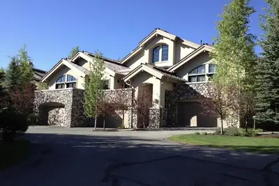 Image de Beautiful Sun Valley - Elkhorn Townhome. 3 Bedroom, 3. 5 Baths, Private Hot Tub.