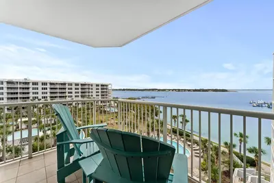 Image de Destin West Osprey 604 ~ 3br w/ Bay & Lazy River Views!